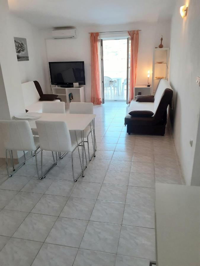 Apartments Verica พาก ภายนอก รูปภาพ