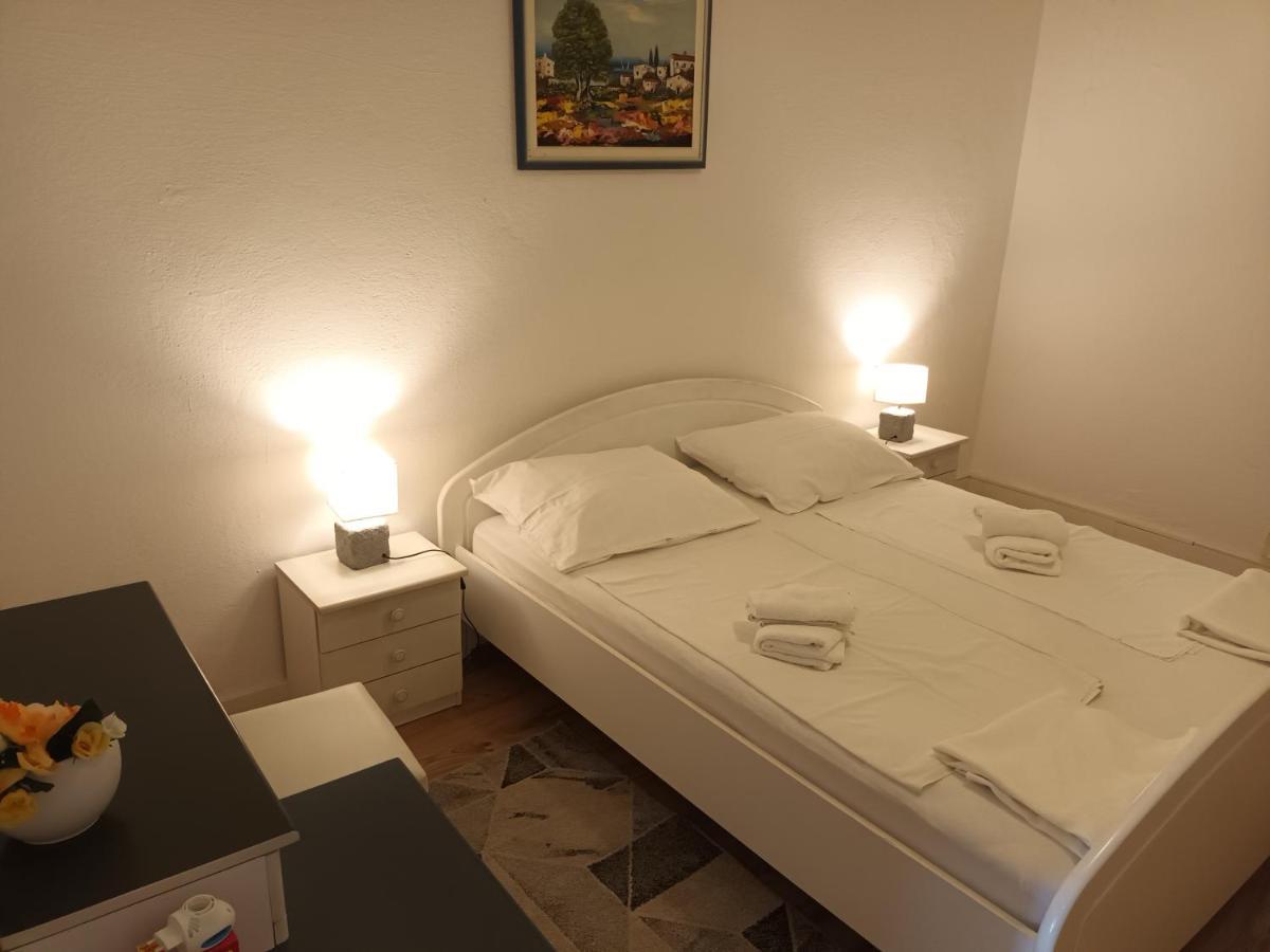 Apartments Verica พาก ภายนอก รูปภาพ