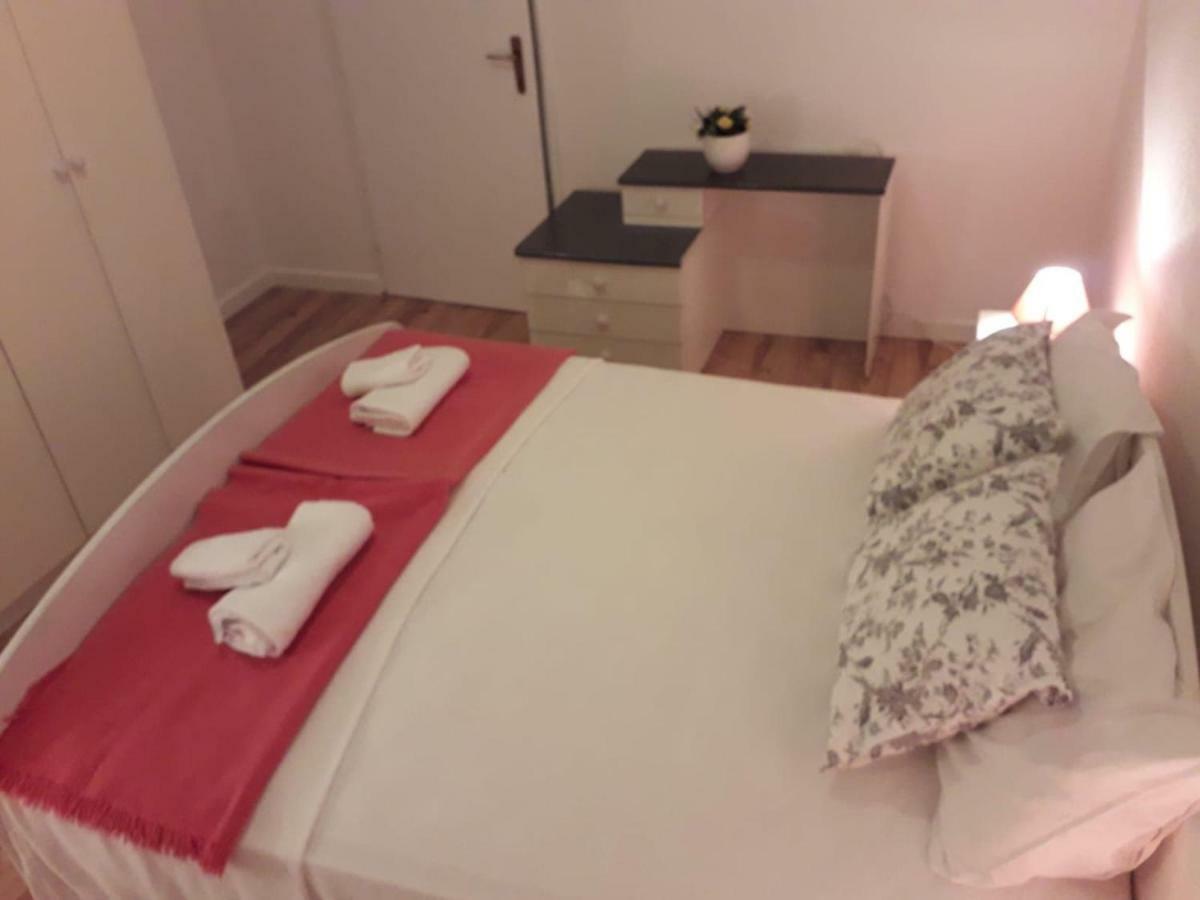 Apartments Verica พาก ภายนอก รูปภาพ